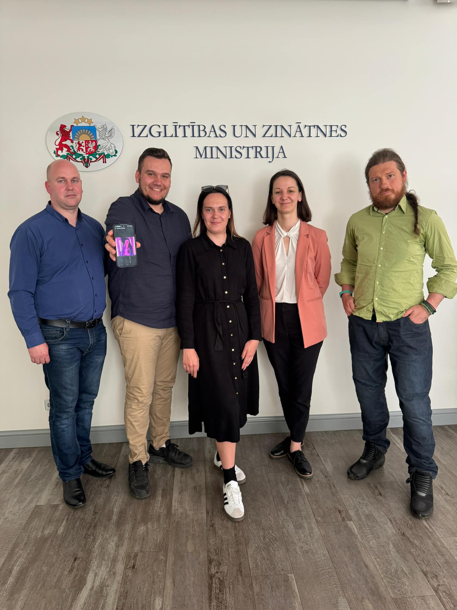 Laiks Jauniešiem Priekšsedētājs Dodas uz Izglītības un Zinātnes Ministriju!