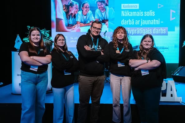 Mums bija lieliska iespēja plašā komandas sastāvā piedalīties Jaunatnes starptautisko programmu aģentūra konferencē “Nākamais solis darbā ar jaunatni - brīvprātīgais darbs.”