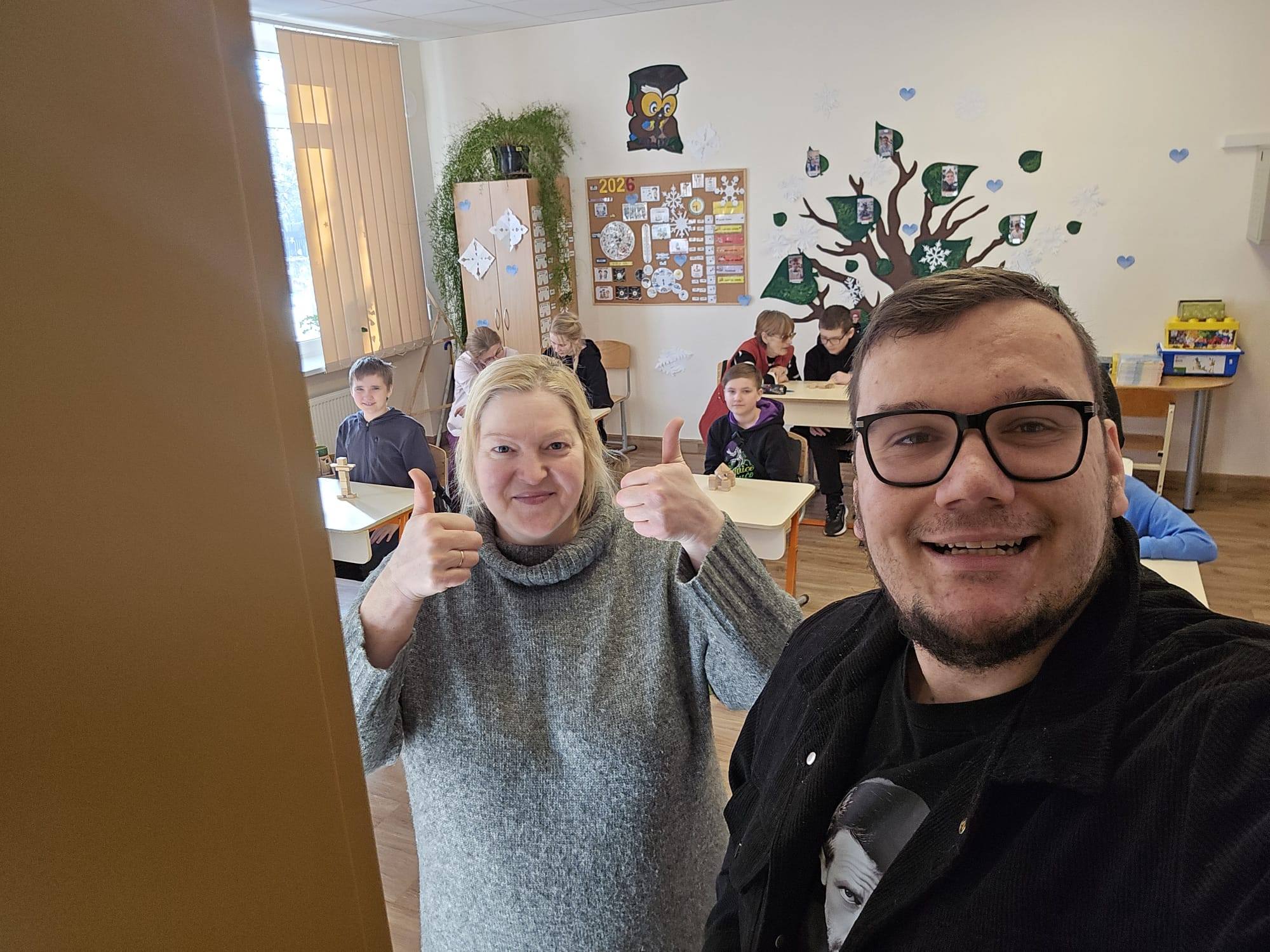 Pasākuma fotogrāfija: Turpinām projektu “STEM un pilsoniskās līdzdalības norises plašākai izglītības pieredzei un karjeras izvēlei”, īstenojot nodarbības dažādām vecuma grupām.