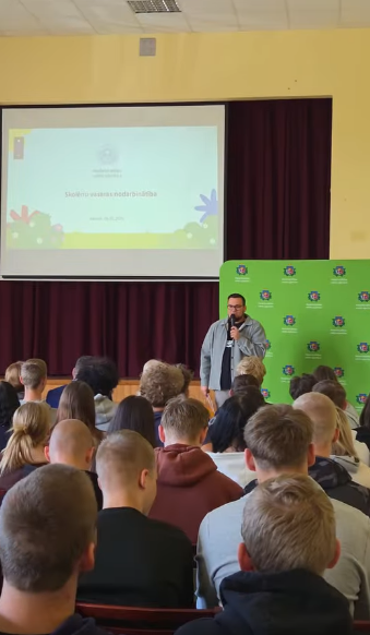 On 6 May, a ceremony to mark the launch of the summer employment programme for school pupils took place in Saulaine, Bauska District.